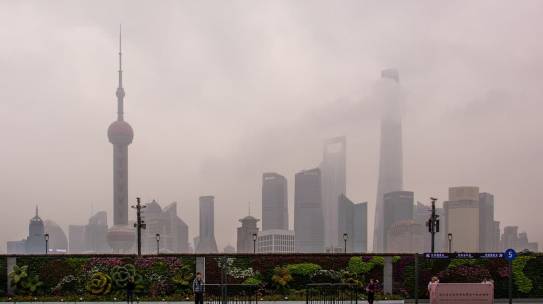 Astonishing development in renewable energies: from biggest air pollution to role model, China vs. Europe